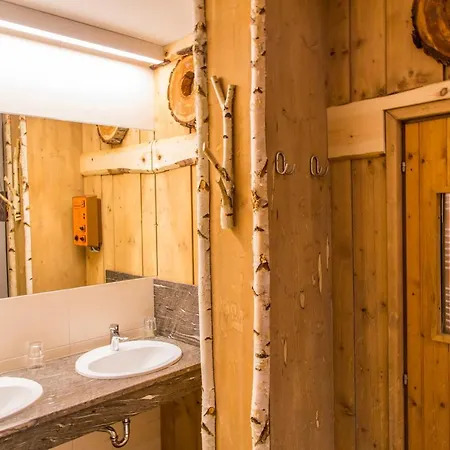 アパート Alpenfex