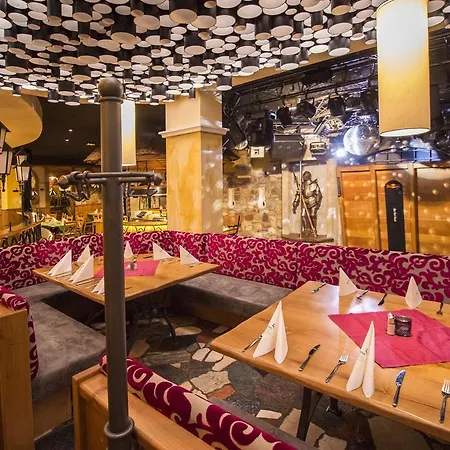 Alpenfex アパート フラッハウ